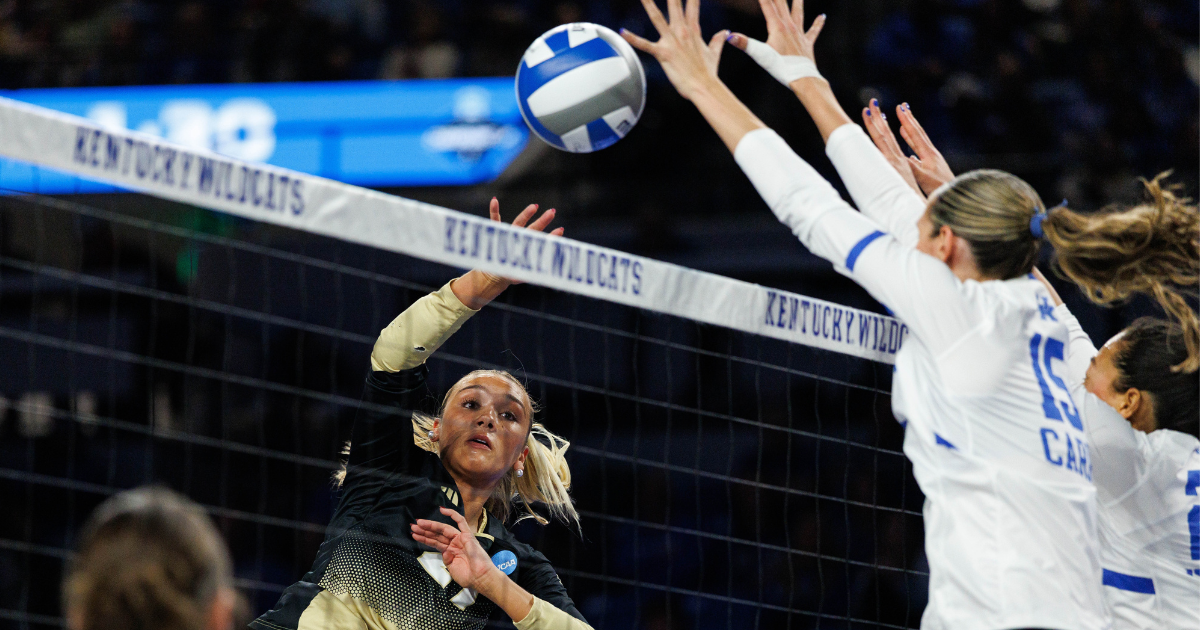 Kentucky Volleyball Sweeps Wofford in NCAA Tournament Opener