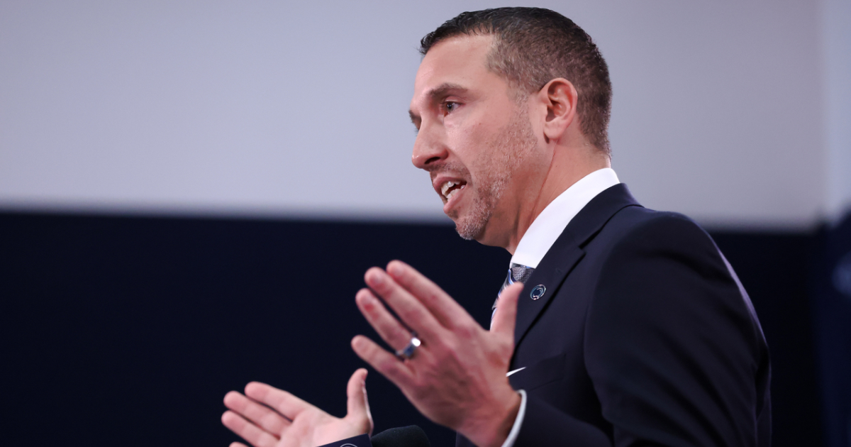 What grade did Bill Connelly give Penn State for its hire of Matt Campbell?: Newsstand