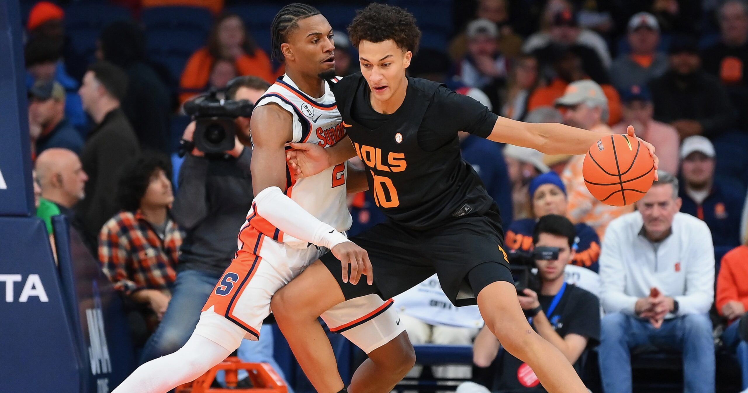 Where Tennessee Basketball is ranked before the Louisville game