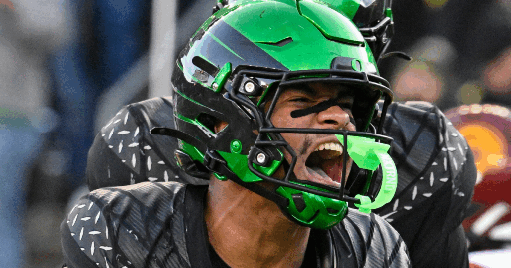 Oregon TE Kenyon Sadiq