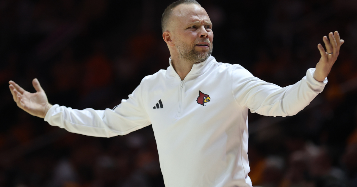 VIDEO: Pat Kelsey reacts to 83-62 loss at Tennessee