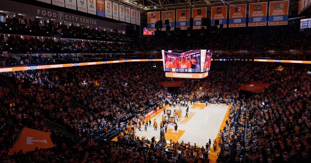 Tennessee changing basketball traffic pattern for fans