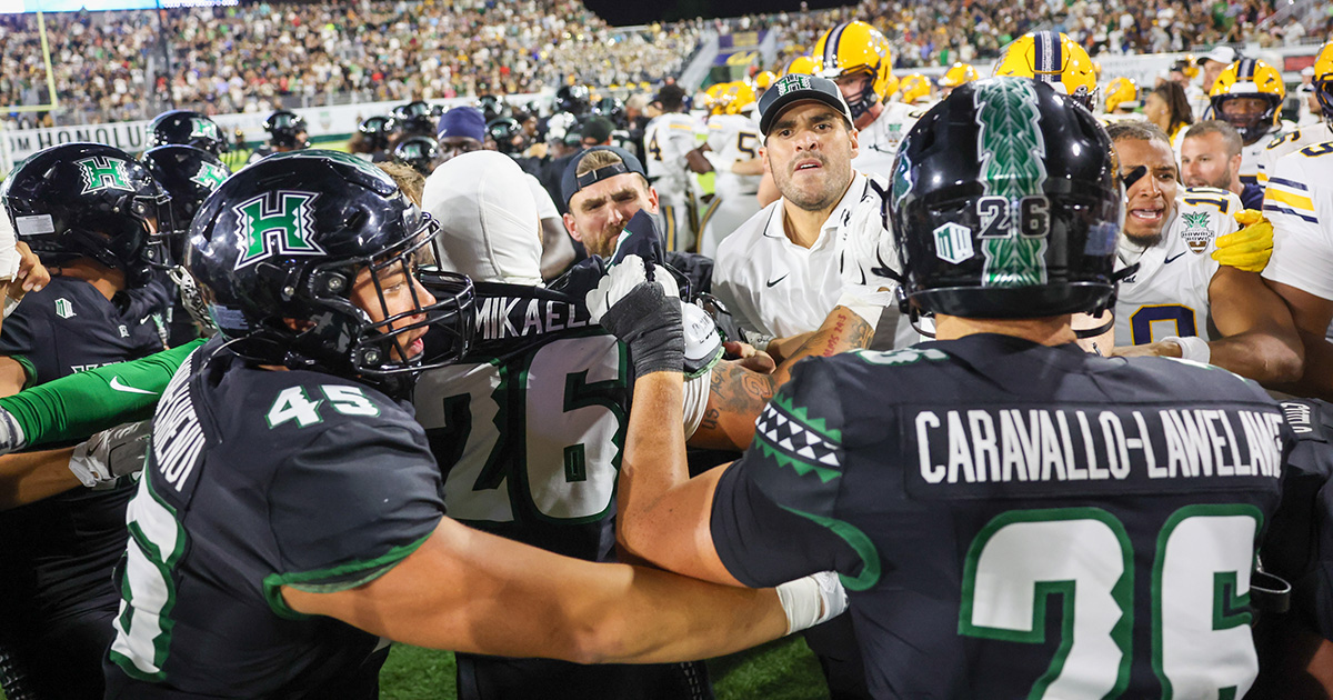 Hawaii Bowl fight: Cal lineman punched Hawaii player in second postgame brawl