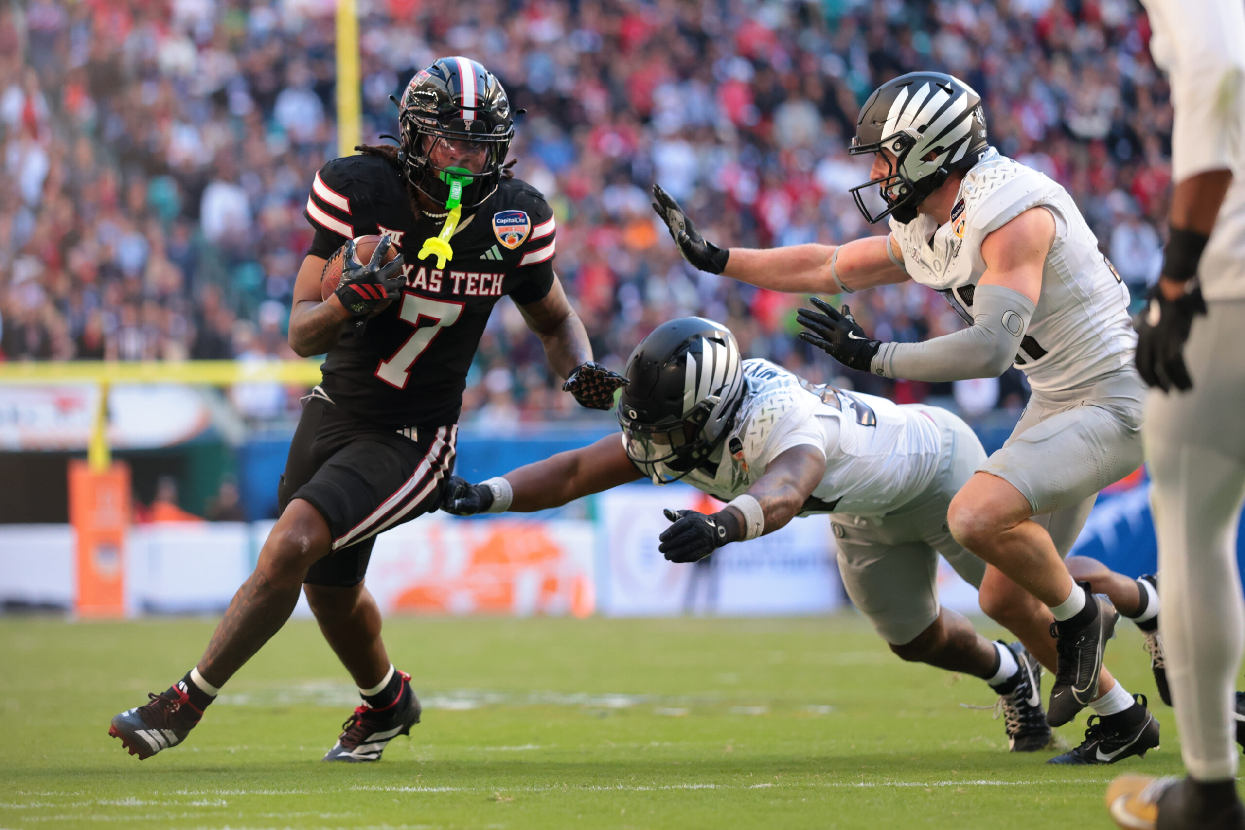 Texas Tech tight end Carter announces return for senior season