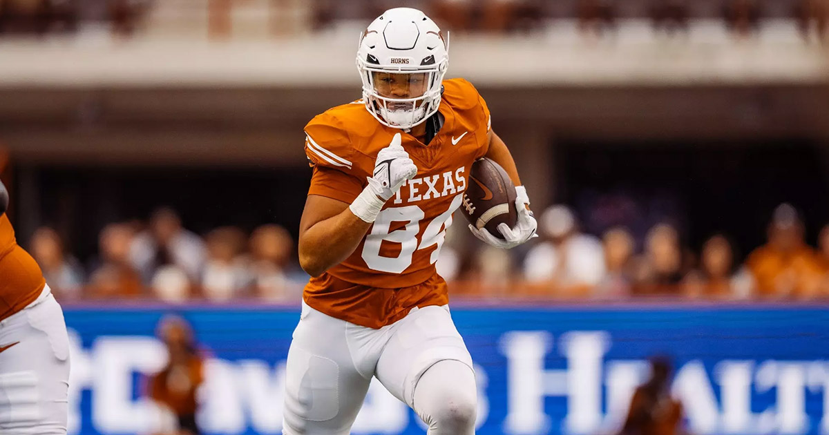 Texas Tight End Transfer Jordan Washington Commits to UNC