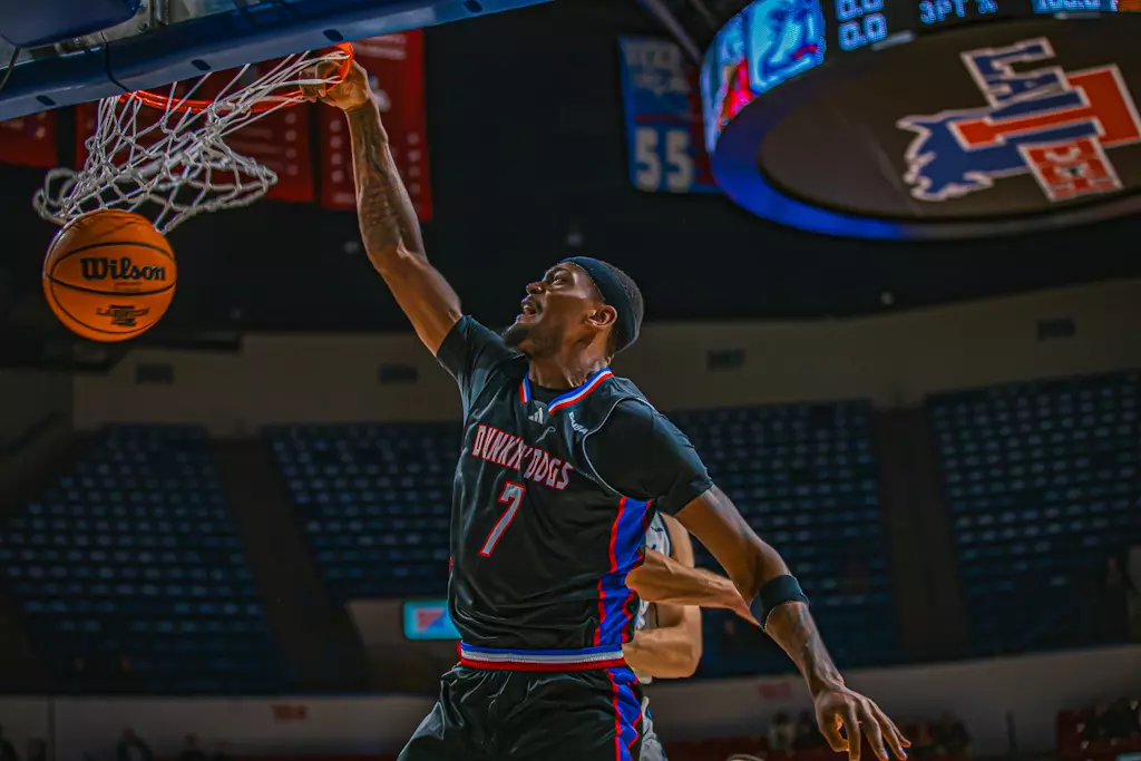 Louisiana Tech Seeks to Snap Skid Against Delaware