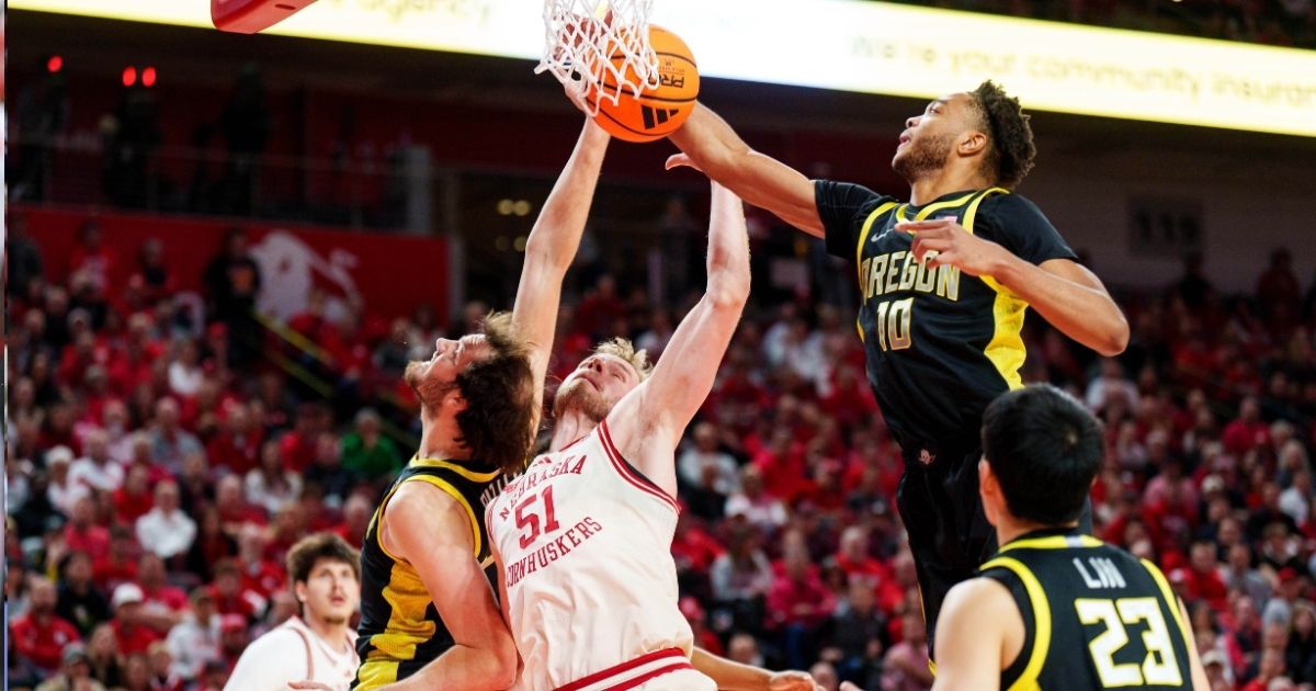 Nebraska basketball thumps Oregon 90-55  thanks to monster 3-point shooting night