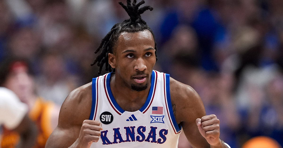 Kansas dominates No. 2 Iowa State, pulls off upset win