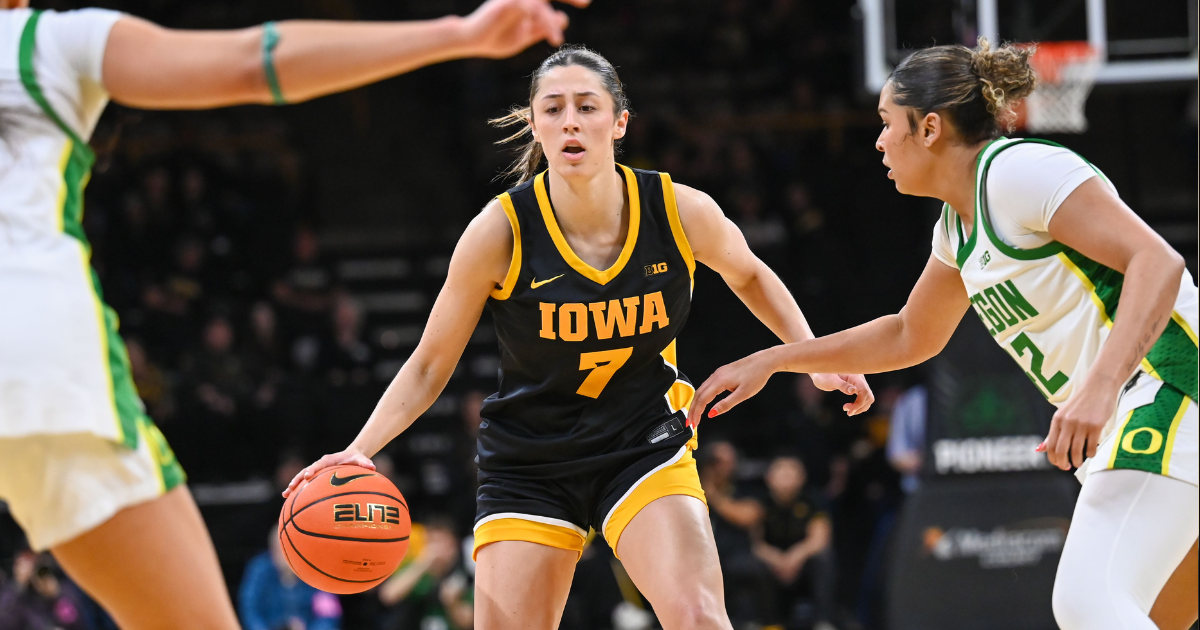 Addie Deal’s season-high helps lead Iowa past Oregon