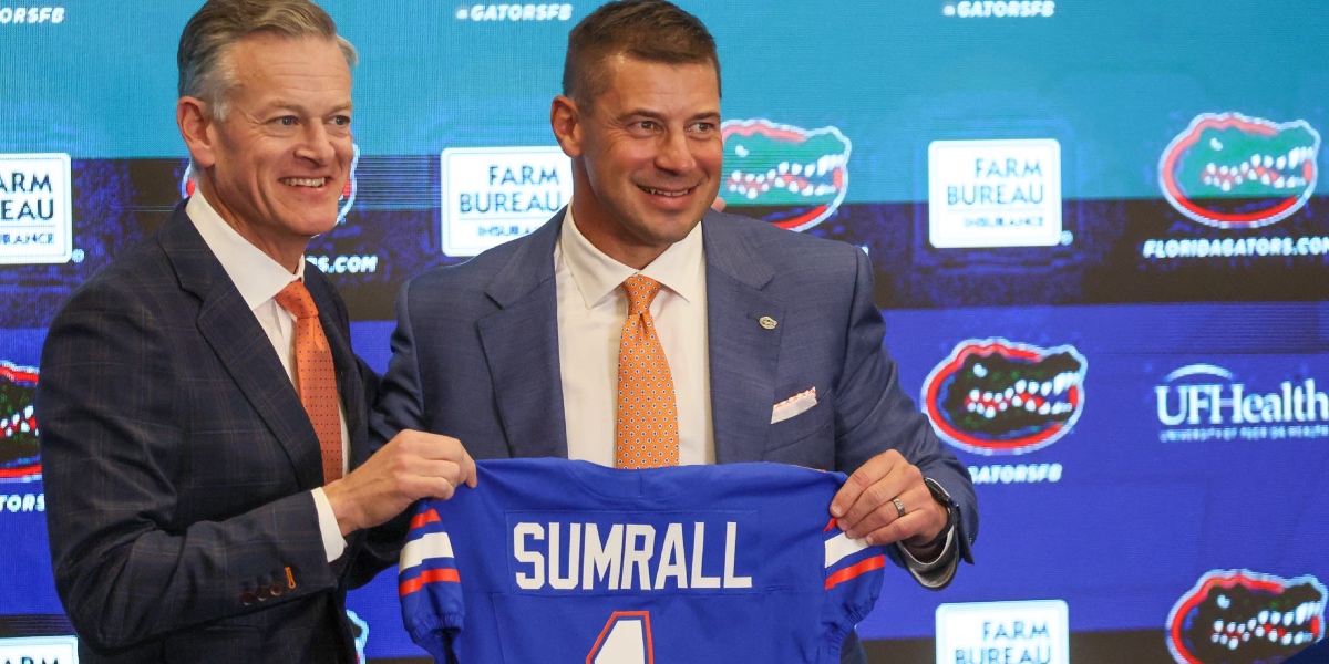LOOK: Florida doubles down, unveils Miami billboard for Jon Sumrall