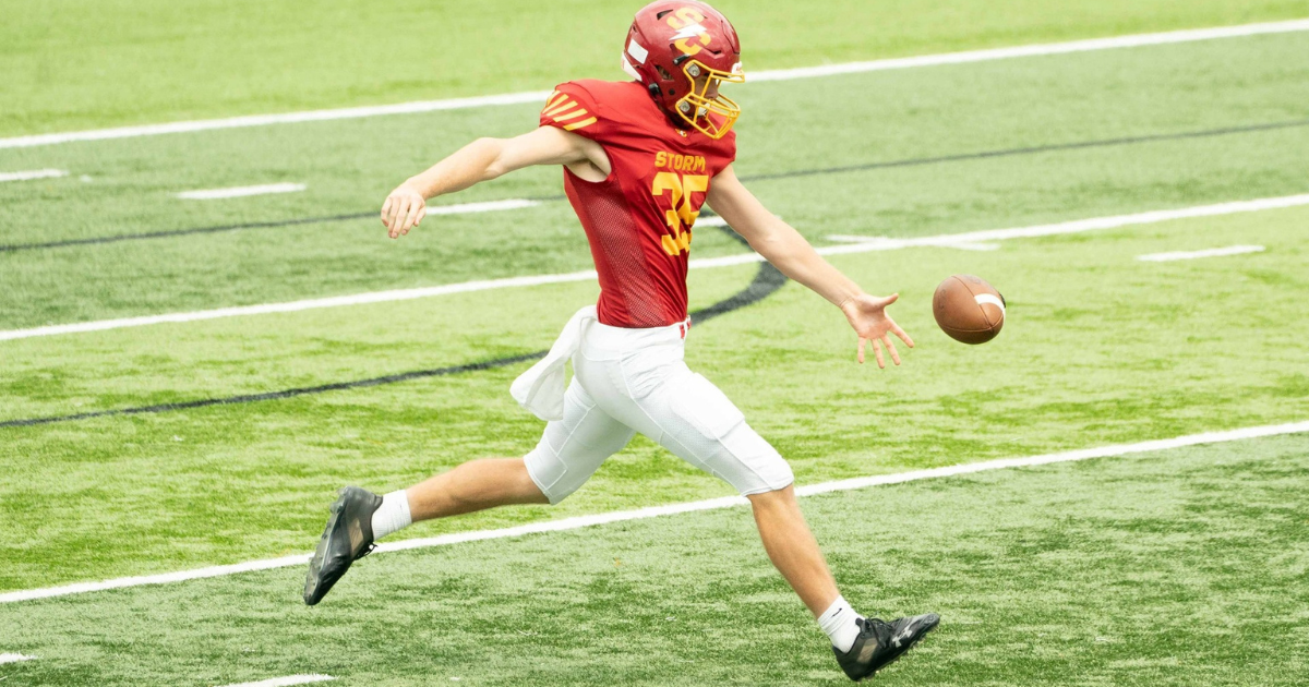 Philpott transferring to Iowa