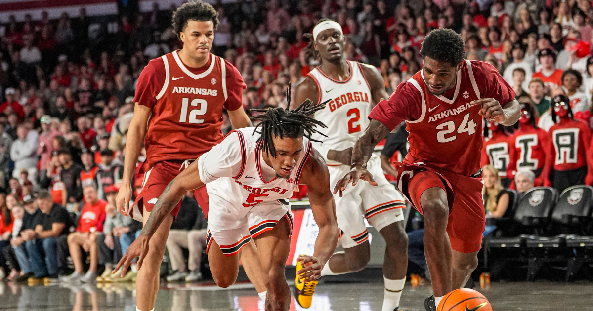 Razorbacks plagued by turnovers in loss at Georgia