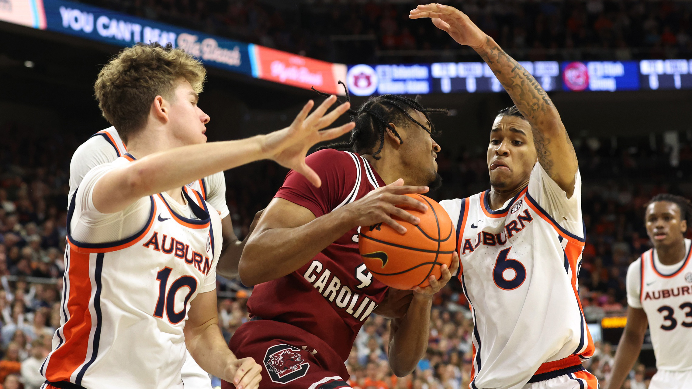 BIG GAME WRAP: Auburn 71, South Carolina 67