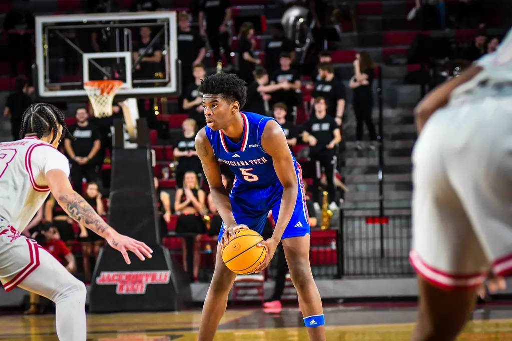 Louisiana Tech Battles Back, Splits Conference USA Weekend