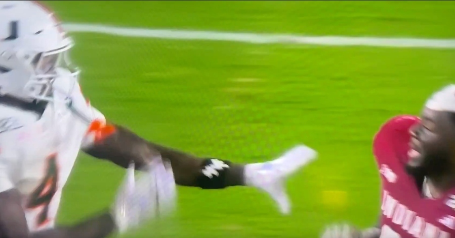 WATCH: Miami RB Mark Fletcher Jr. throws punch at Indiana's Tyrique Tucker after national title game
