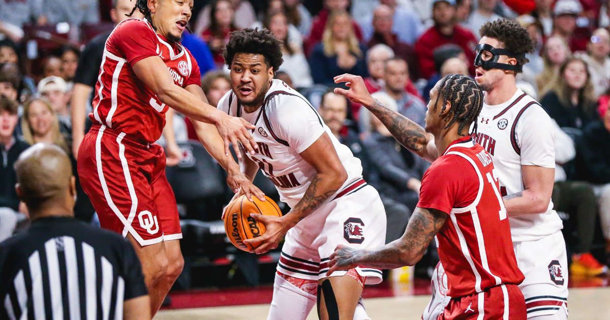 Strong shooting night helps South Carolina snap three-game skid in win over Sooners