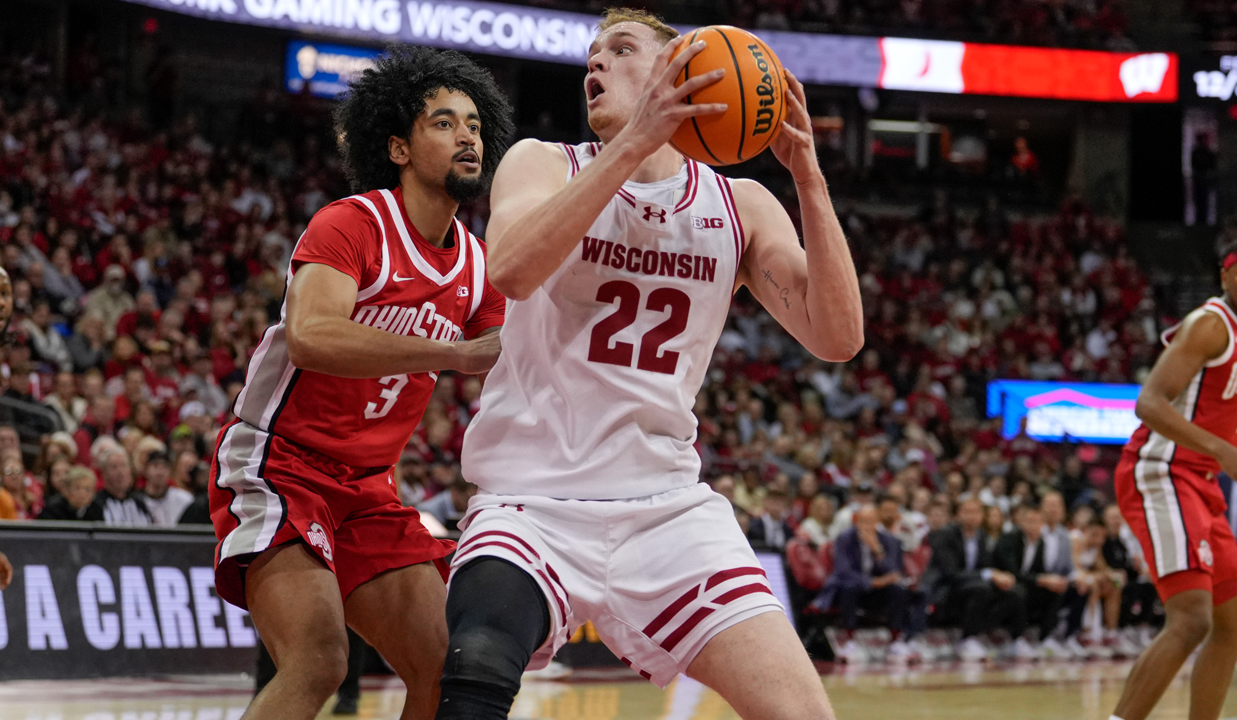 Wisconsin Forward Austin Rapp Breaks Out in 92-82 Win Over Ohio State