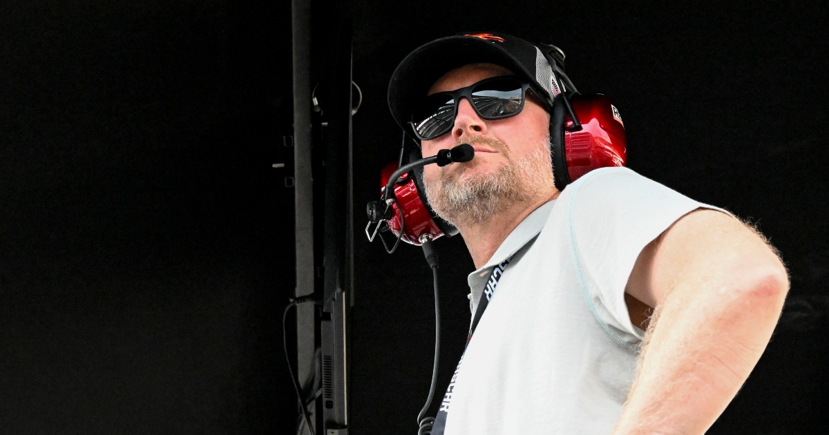 Dale Earnhardt Jr. fires back at critics of NASCAR Clash at Bowman Gray