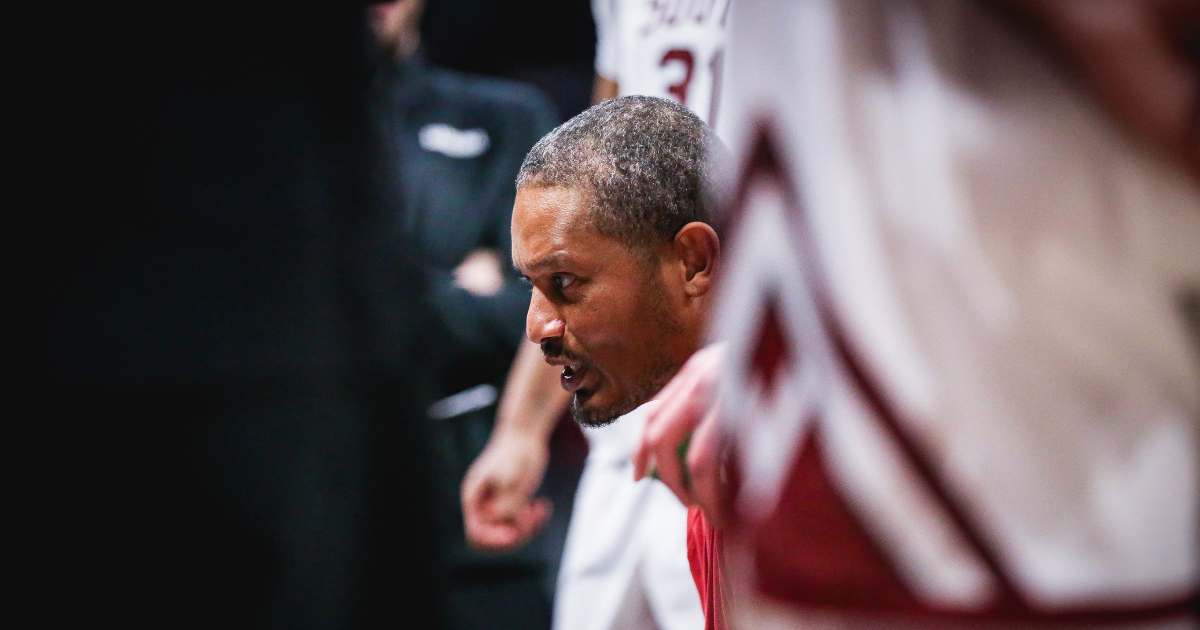 South Carolina out-muscled by Missouri at home to extend losing streak