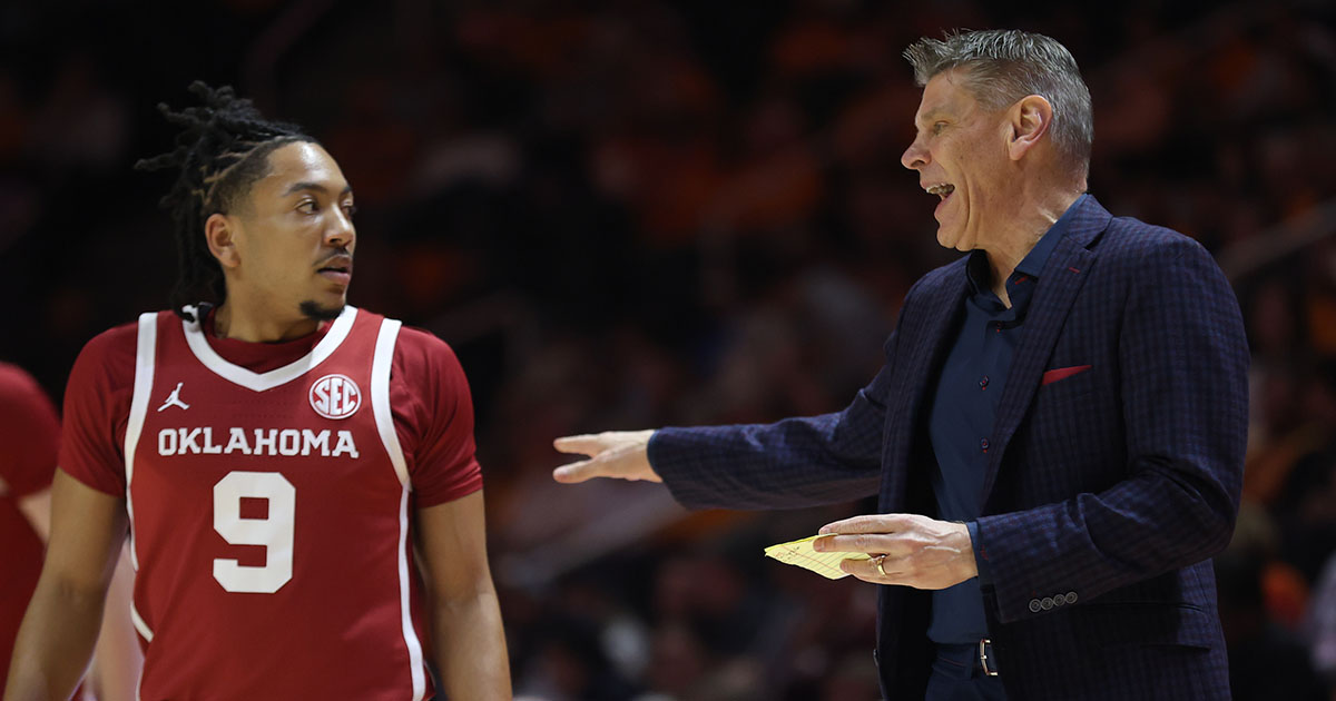 Oklahoma’s win streak ends in Knoxville as Tennessee pulls away late