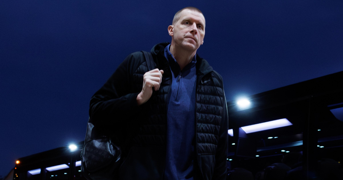 A bizarre night to end a bad week in an exhausting season for Kentucky fans