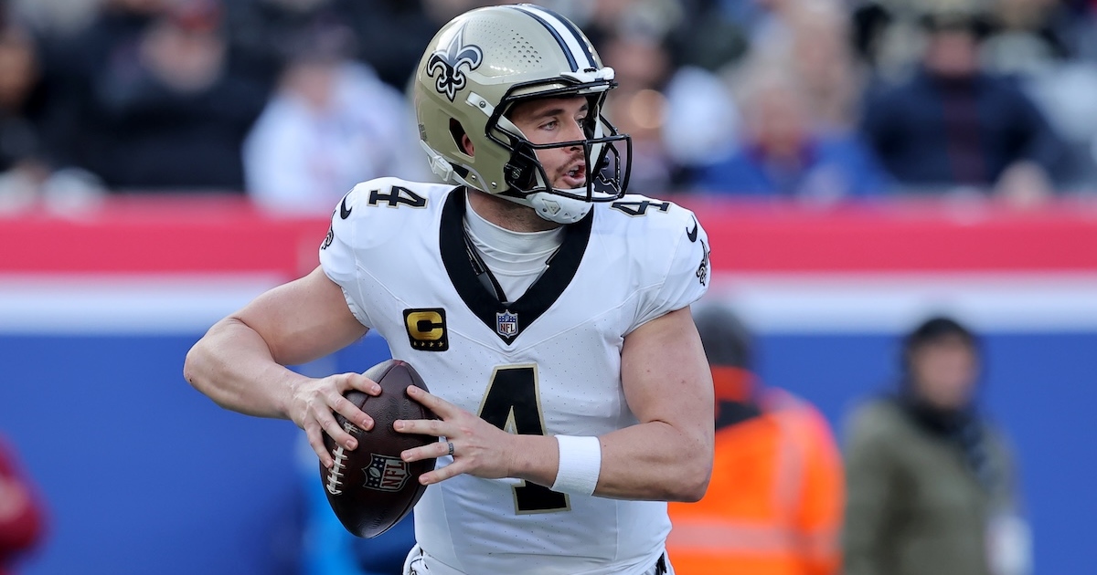 Report: Saints have yet to hear trade offers for QB Derek Carr’s rights