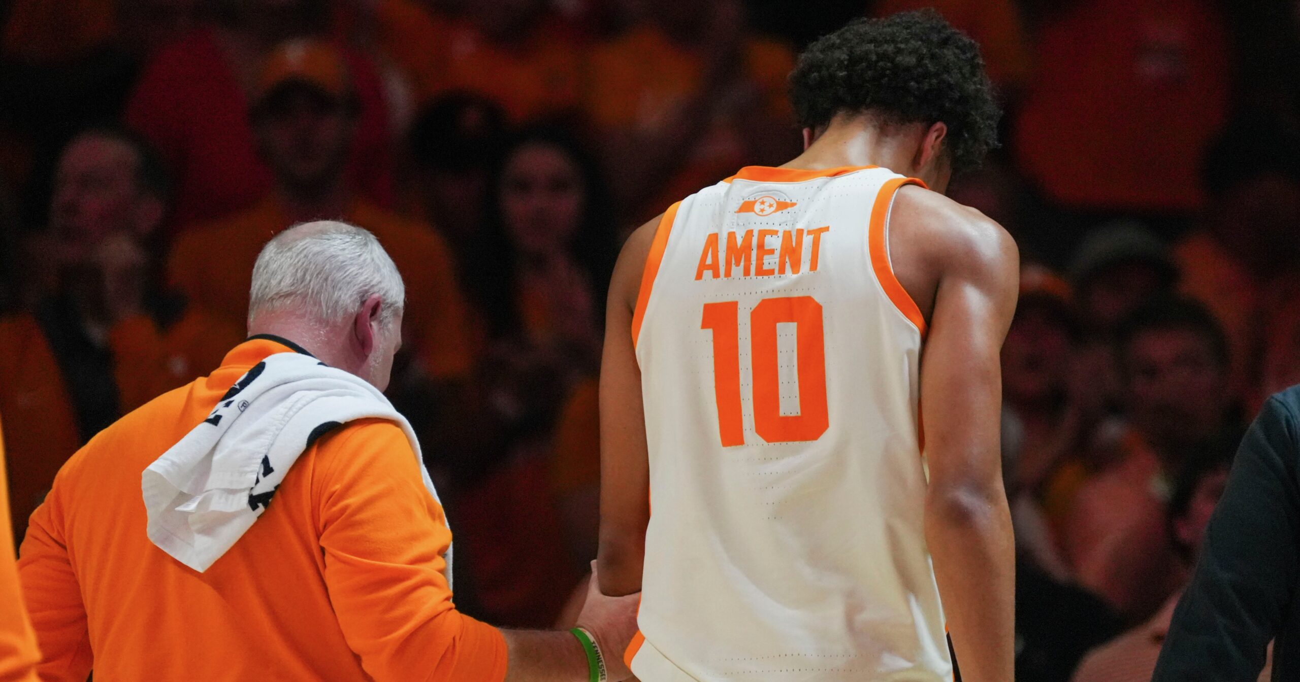 Rick Barnes updates Nate Ament's injury after Tennessee loss