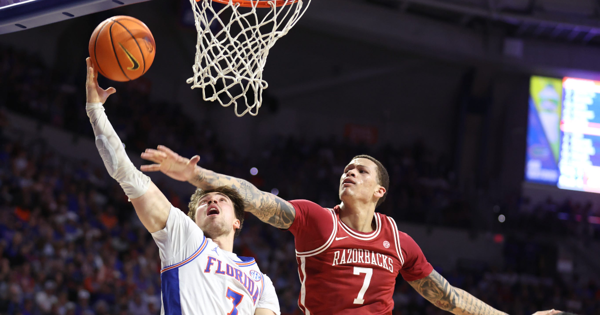 Arkansas front court exposed by Florida in blowout road loss
