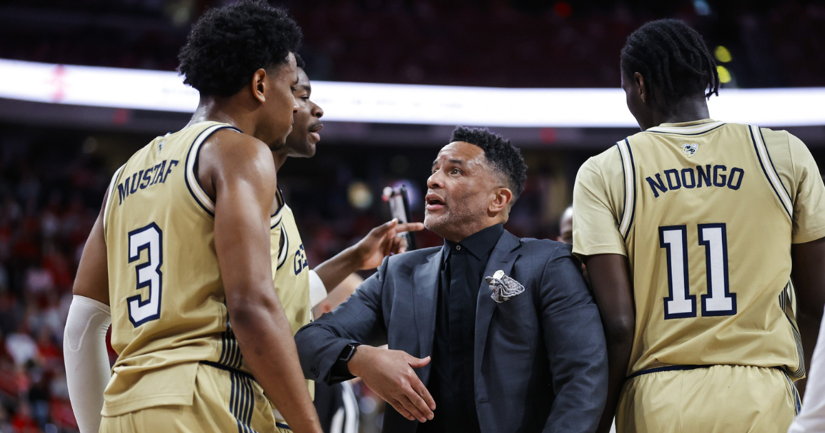 Georgia Tech fires basketball coach Damon Stoudamire after three seasons Georgia Tech fires basketball coach Damon Stoudamire after three seasons