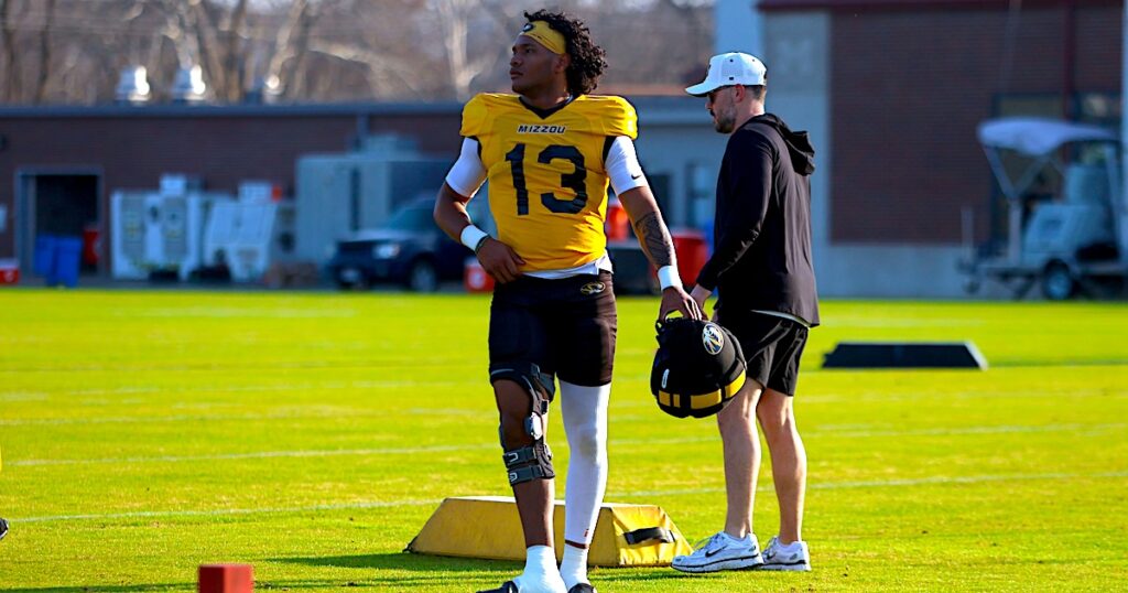 Mizzou quarterback Austin Simmons