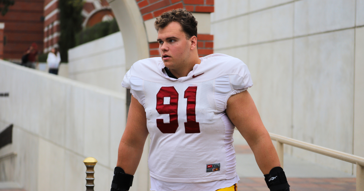 Li Alex Football PHOTOS: USC football transfers, team in full pads - On3