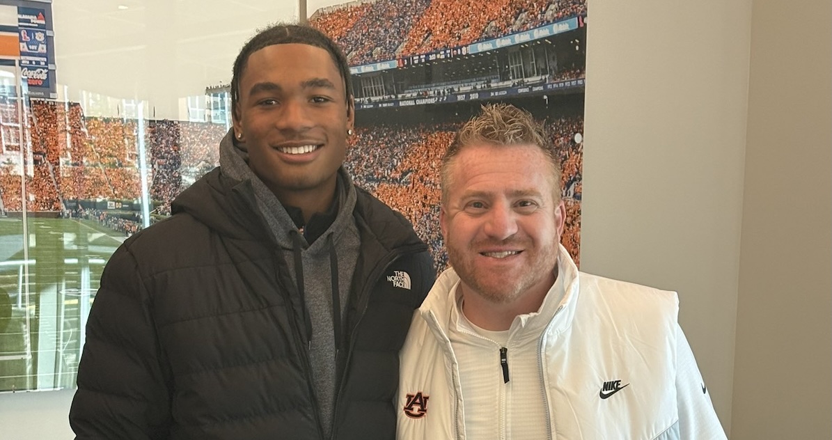 Auburn 'made a move up' for 4-star QB Kingston Preyear