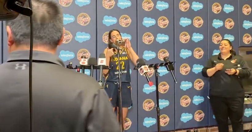 On3 Reporters Caitlin Clark makes reporters take group photo at Indiana Fever media ...