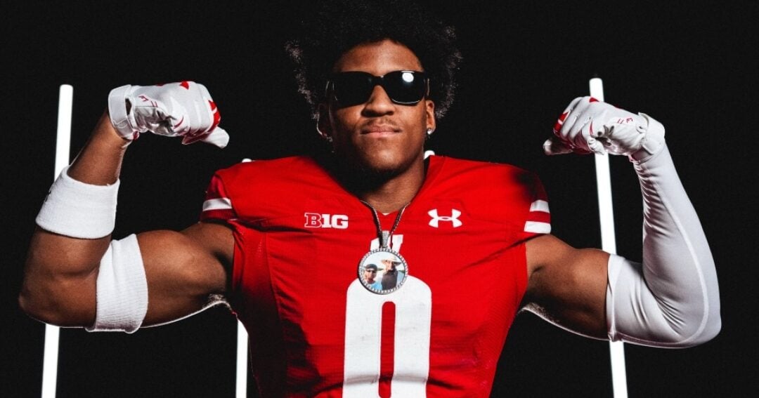 Alabama Offers Wisconsin Safety Commit Trey Roberson