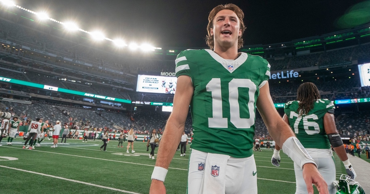 New York Jets name Cade Klubnik backup quarterback behind Geno Smith - On3