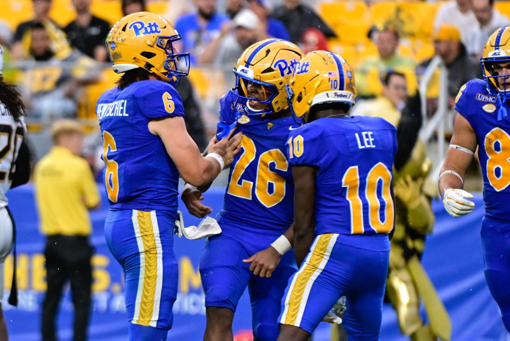 Prop Up Machine Braylan Lovelace, Defense Prop Up Pitt in 12-7 Win Over UCF - On3