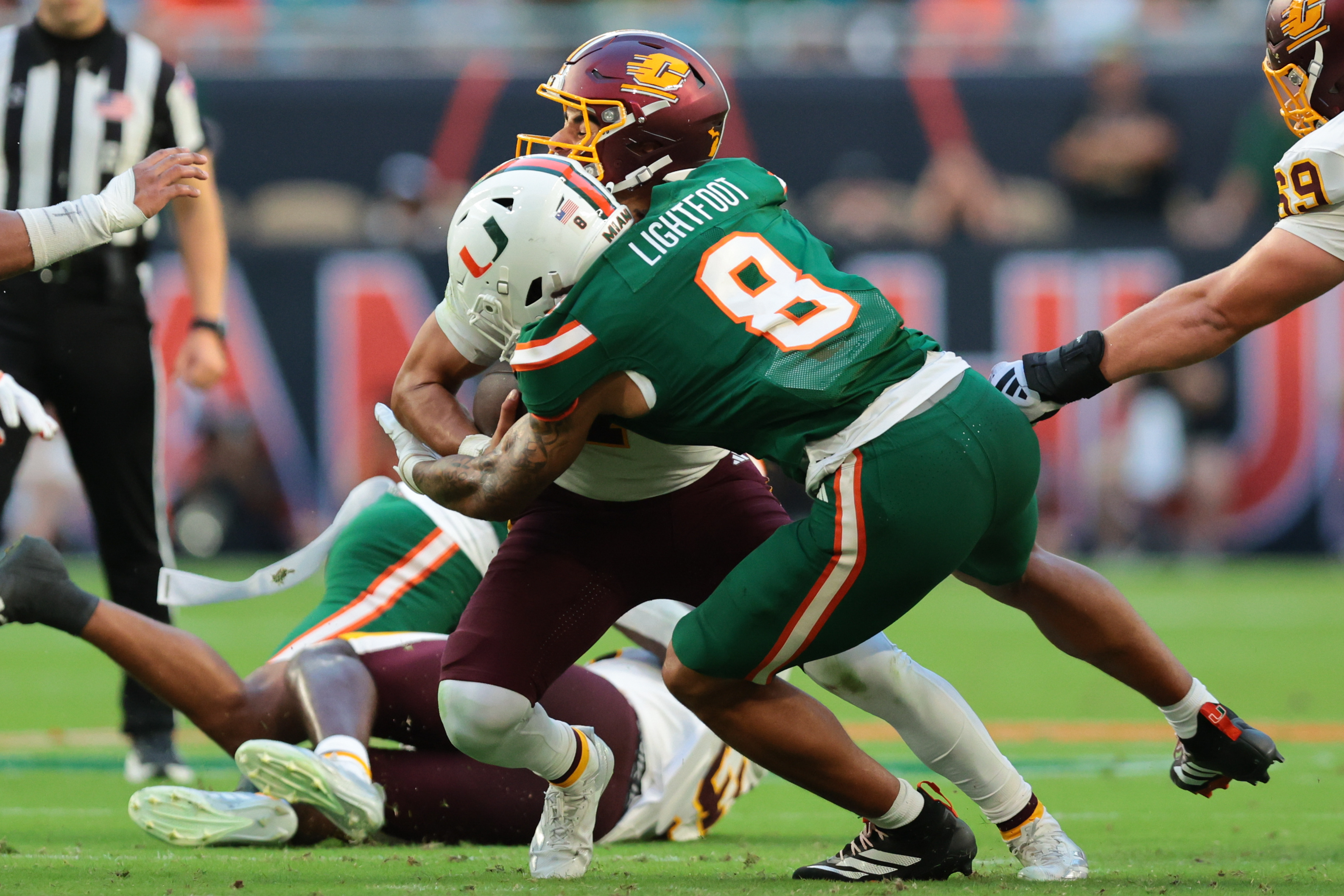Marquise Lightfoot leaves Miami-Clemson game with injury, does not return