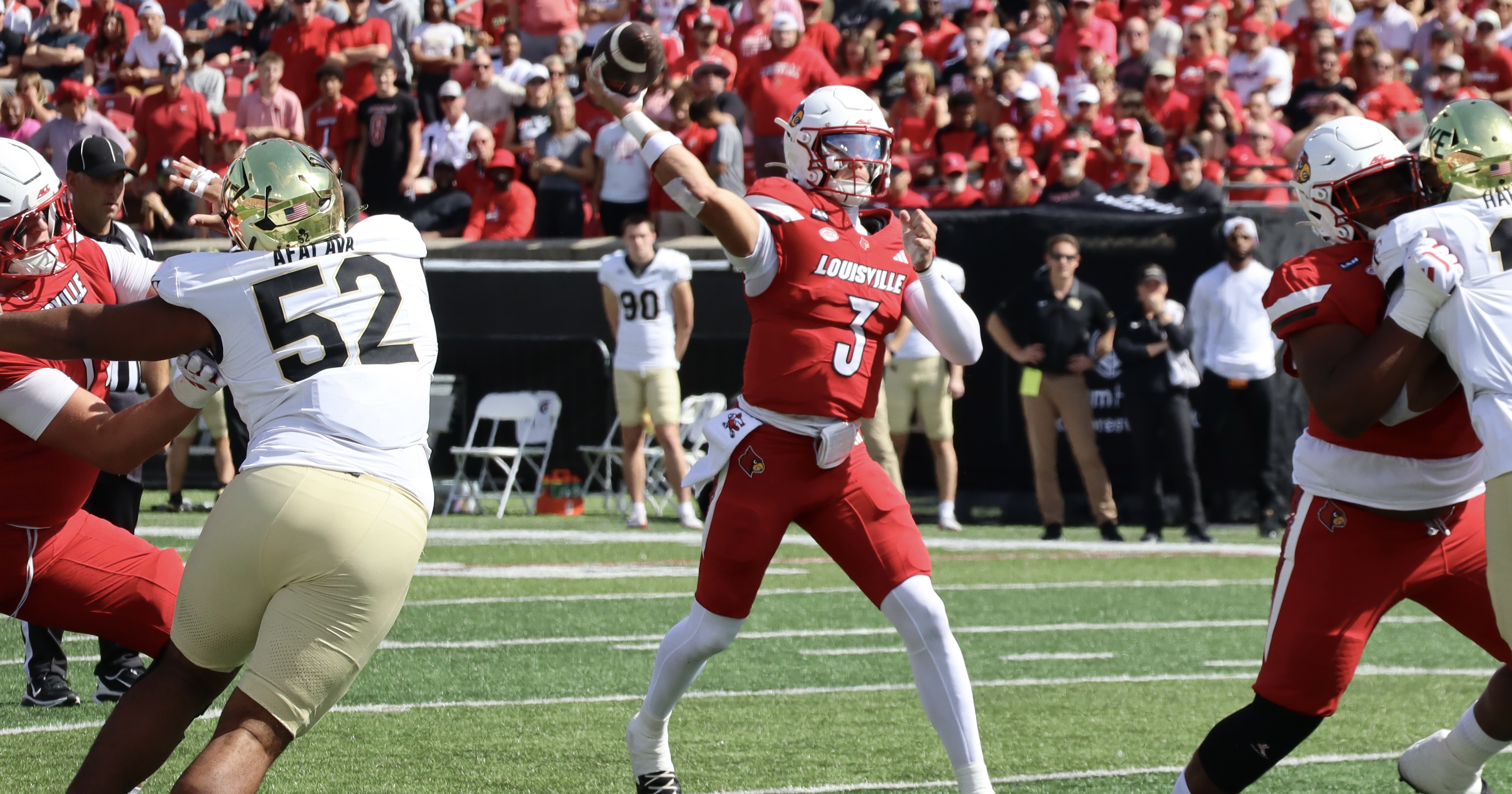 Louisville QB Lincoln Kienholz focused on health, confidence during bye week