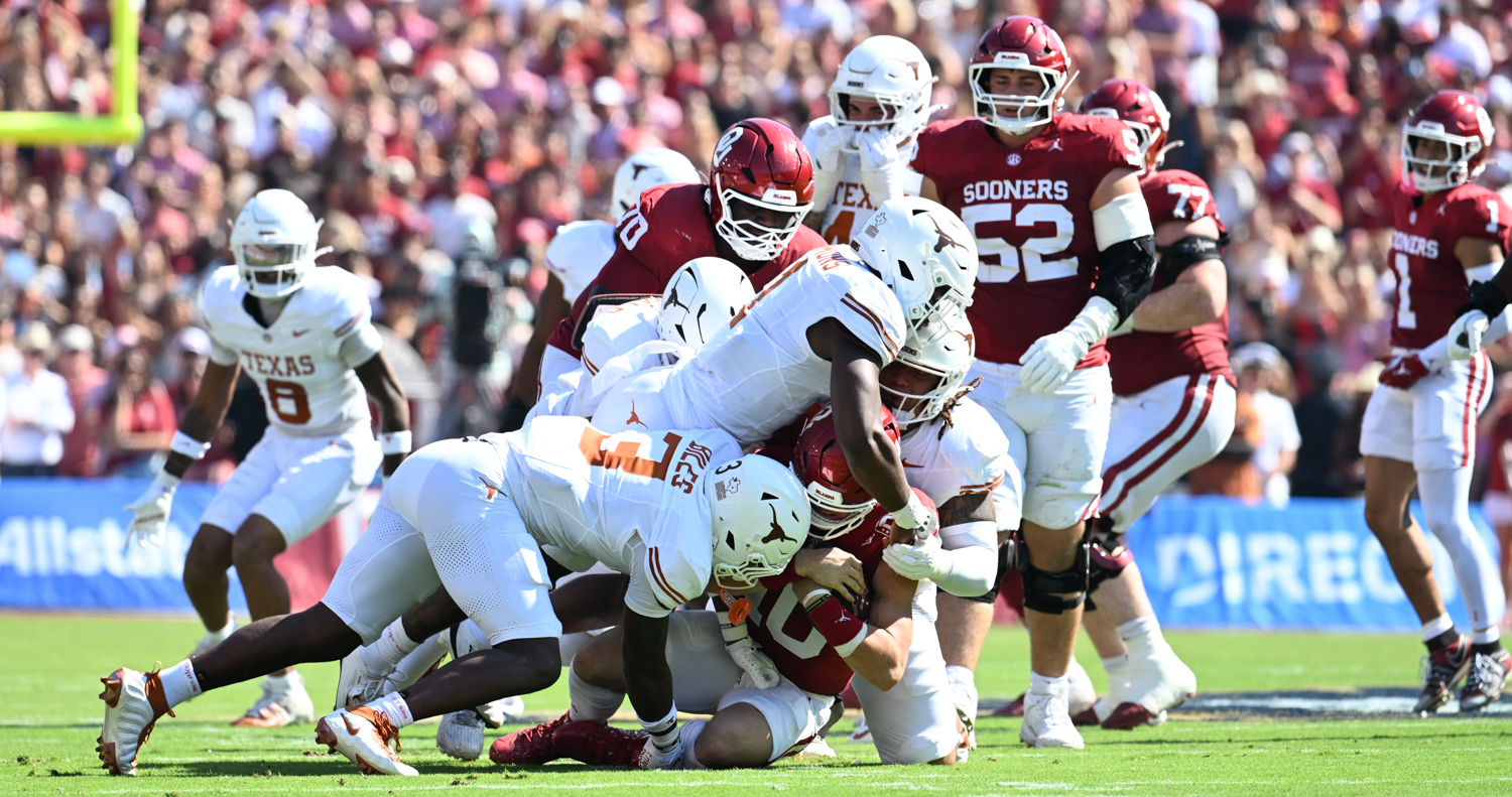 Breaking down PFF grades for every player from Texas defense vs. Oklahoma