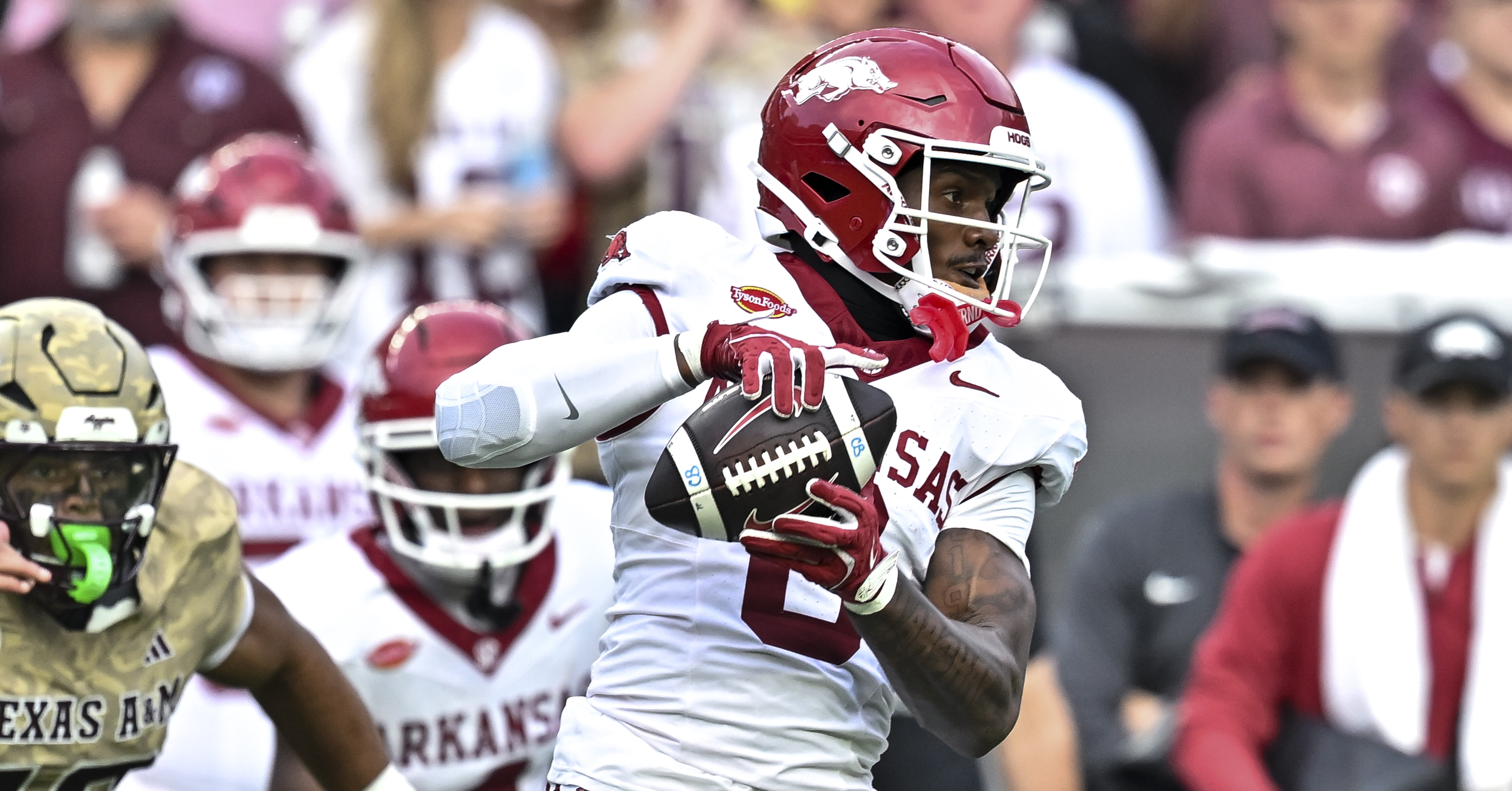 Ark Player Menu Barclay's B-Roll: Film Study on Arkansas' Offense - On3