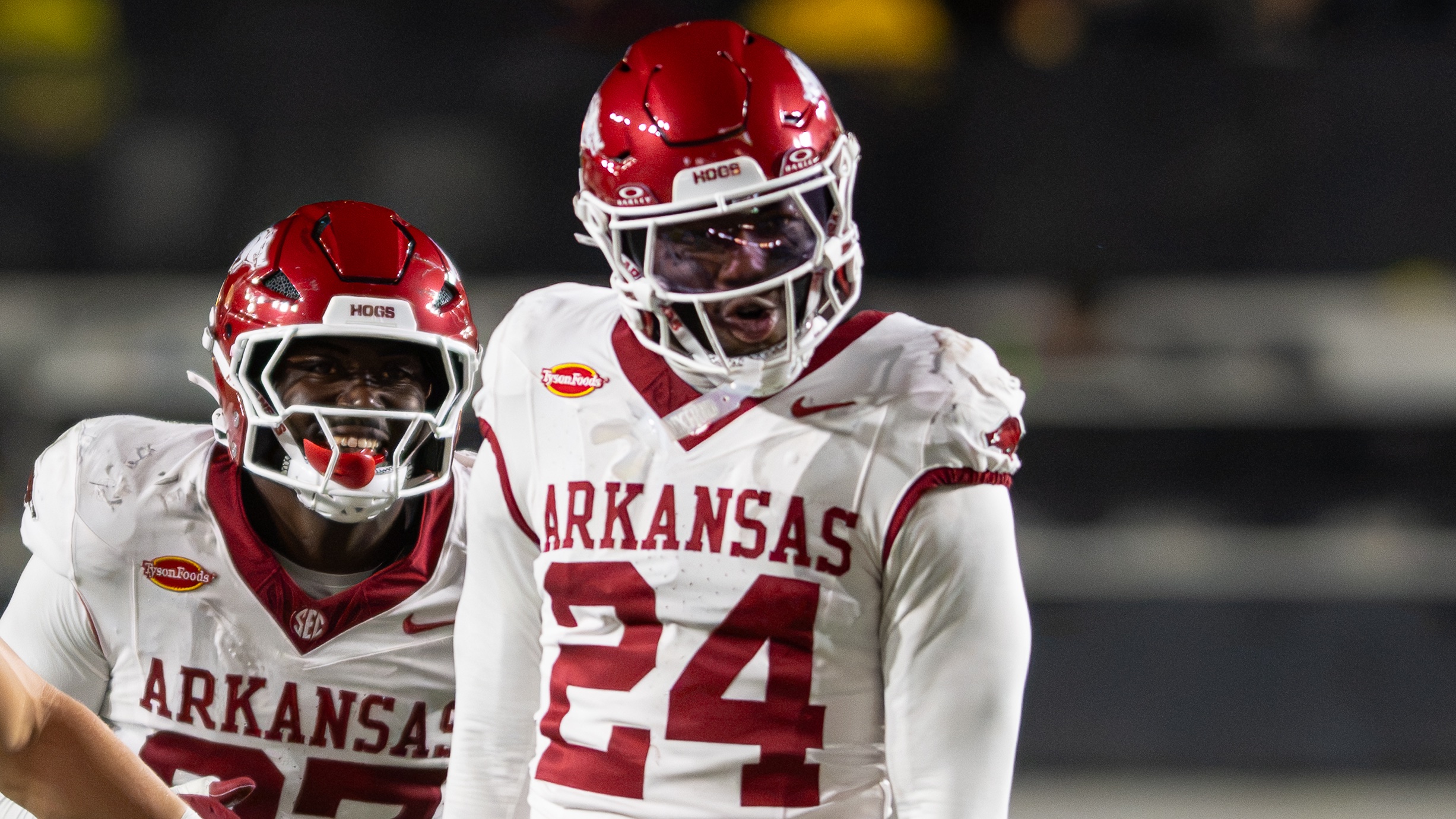 Ark Player Menu Miguel Mitchell's recent surge boosts Arkansas defense - On3