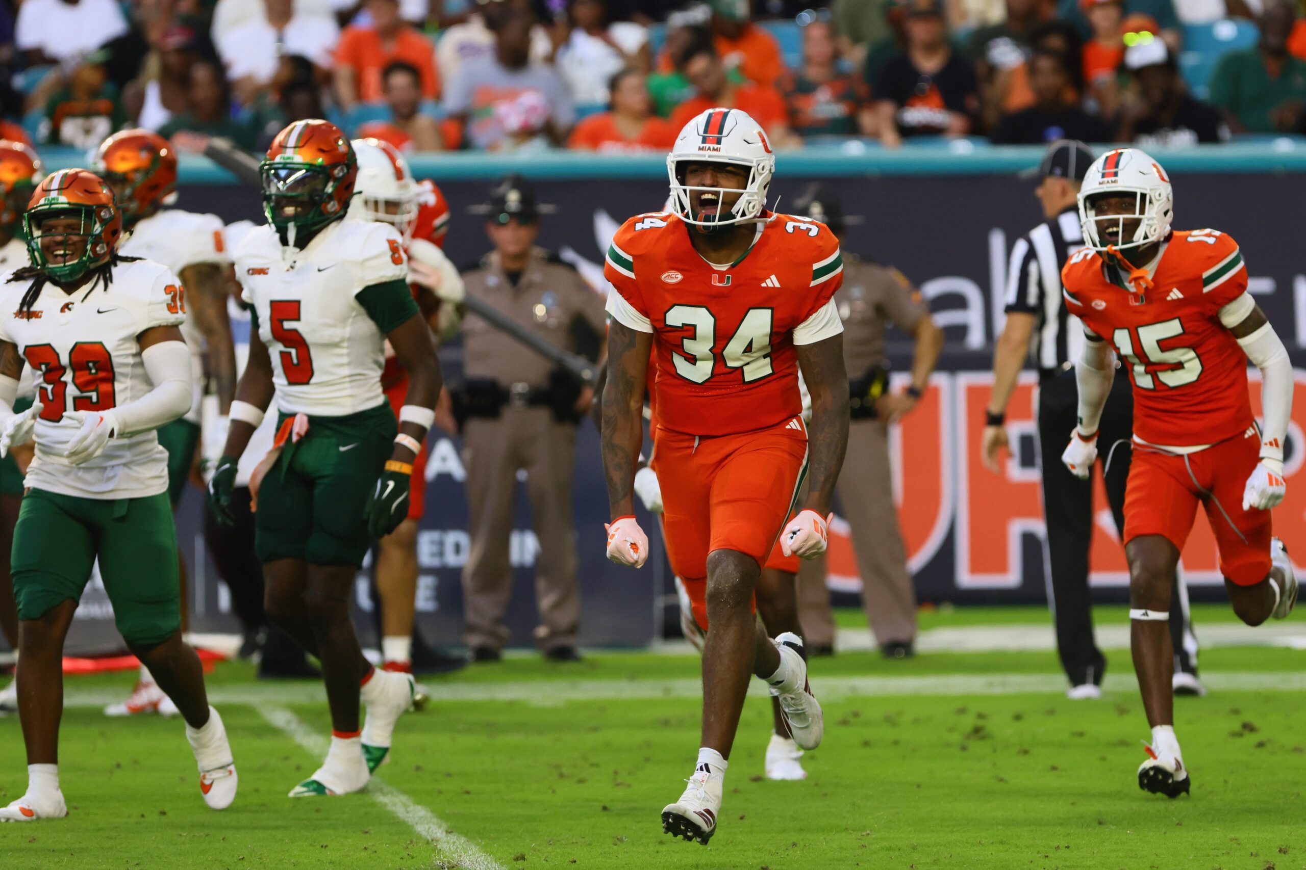 Miami Hurricanes LB Adarius Hayes hospitalized after car crash with multiple fatalities