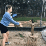 axe-wood.gif