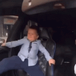 1789245614636.gif