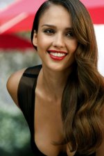 Jessica-alba-deep-cleavage-683x1024.jpg