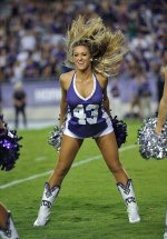 1134b6b03bef94c90d4c8374b69346f5--college-cheerleading-hot-cheerleaders.jpg