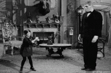 TFVI6Ro5CroxW.gif