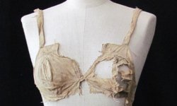 Medieval-bra-011.jpg