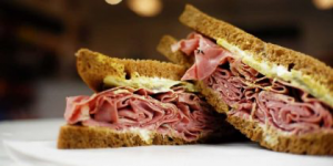 National-Hot-Pastrami-Sandwich-Day-420x210.jpg