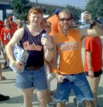 gators-wear-jean-shorts-v0-08kv7qrrrtwb1.jpg